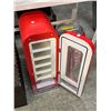 Image 2 : 26in tall Coca Cola Ice Cold cooler with power adapter