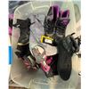 Image 2 : Pallet full of assorted shoes