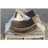 Image 3 : CIH set of 4 large wire Flagship combine concaves