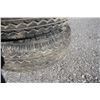 Image 4 : 2 trailer tires 15/60D14.5