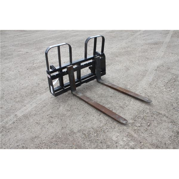 Walco 5500Lb pallet forks, 48" tines, Alo/Euro hookup, New and Unused