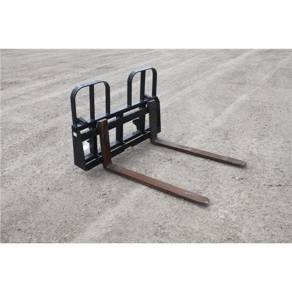 Walco 5500Lb pallet forks, 48" tines, Alo/Euro hookup, New and Unused