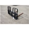 Image 4 : Walco 5500Lb pallet forks, 48" tines, Alo/Euro hookup, New and Unused