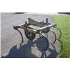 Image 4 : Landoll 6 shank 3pth chisel plow