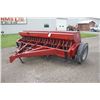 Image 2 : IH 5100 21 run grain drill, grass box, press wheels, track eliminator, cylinder