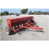 Image 3 : MF 33 17 run seed drill, markers, grass box