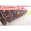 Image 8 : IH 770 18' offset disc, rear hitch, good blades