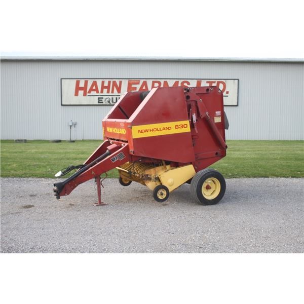 New Holland 630 4x4 round baler, ramp, electric tie, local trade
