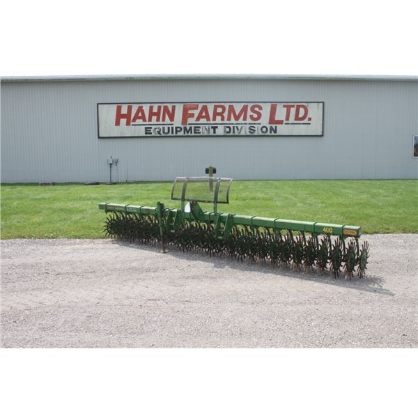 JD 400 15' rotary hoe, 3pth