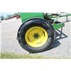 Image 14 : JD 8200 21 run seed drill, double disc, grass box