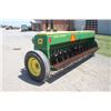 Image 7 : JD 8200 21 run seed drill, double disc, grass box