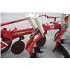 Image 10 : IH 710 4 furrow auto reset semi-mount plow