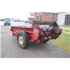 Image 6 : IH 530 single axle manure spreader, double beater