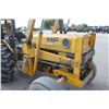 Image 13 : MF 30 2wd industrial tractor, 200 loader, Wifo rear mounted hydraulic forklift