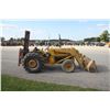 Image 4 : MF 30 2wd industrial tractor, 200 loader, Wifo rear mounted hydraulic forklift