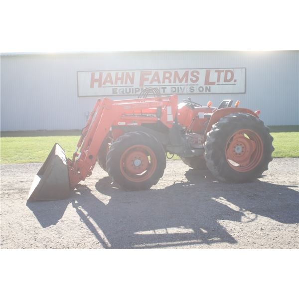 Kubota M5030 4wd tractor, M520 SL loader, 2862 hours