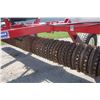 Image 12 : R J 1513 13.5' sprocket packer, hydraulic lift, lights, As New