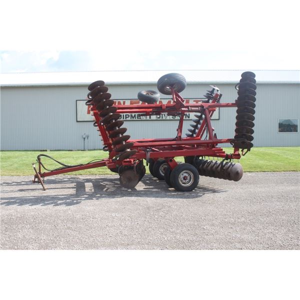 CIH 3900 24' rock flex disc