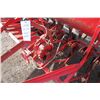 Image 10 : MF 33, 15 run seed drill