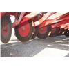 Image 9 : MF 33, 15 run seed drill