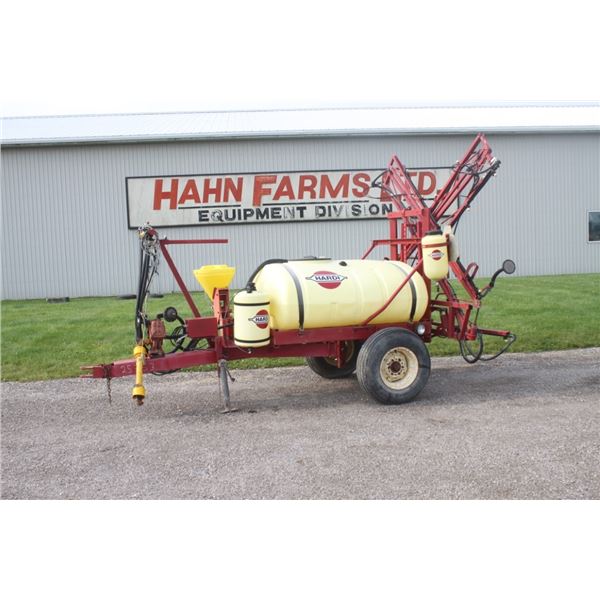 Hardi TR300 single axle sprayer, 42' floating boom