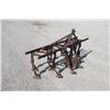 Image 1 : Dearborn 3pth stiff tooth cultivator, 11 shanks