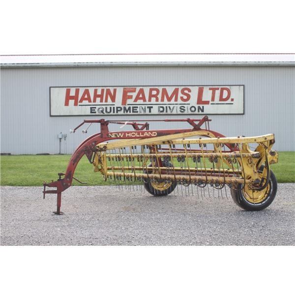 New Holland 258 5 bar rolabar hay rake