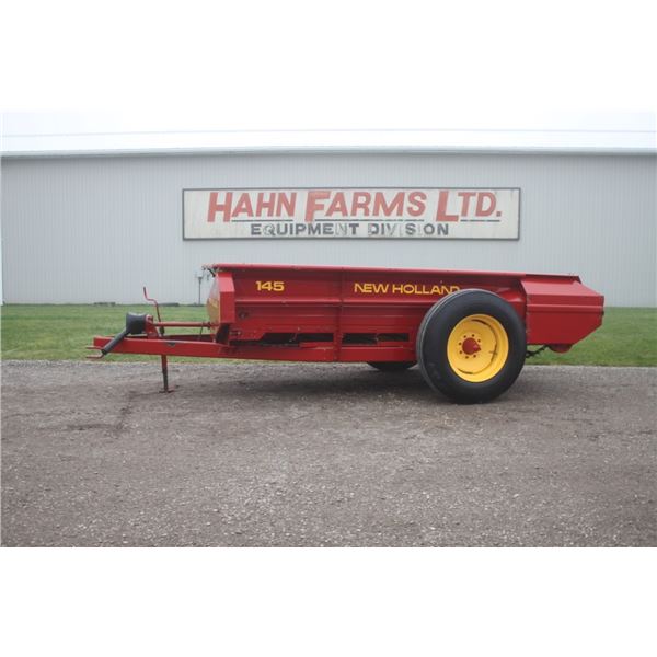 New Holland 145 single axle manure spreader