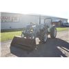 Image 2 : Ford 3930 4wd tractor, loader, 5600 hours