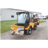 Image 2 : Trackless MT6T sidewalk unit, front V blade and rear drop sander, 5325 hours