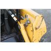 Image 14 : JD 240 Series II skidsteer, rops, 10.00x16.5, New 60" material bucket, 3890 hours