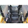Image 15 : JD 240 Series II skidsteer, rops, 10.00x16.5, New 60" material bucket, 3890 hours