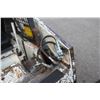 Image 10 : Bobcat 743 skidsteer, rops