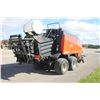 Image 6 : Kuhn LSB 890 large square baler, Power Density, perservative tank