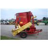 Image 5 : New Holland 352 mix mill, intake and discharge augers