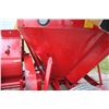 Image 9 : New Holland 352 mix mill, intake and discharge augers