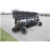 Image 4 : Yetter 3530 30' 3pth hydraulic folding rotary hoe, gauge wheels, lights
