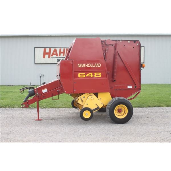 New Holland 648 round baler, silage special, ramp
