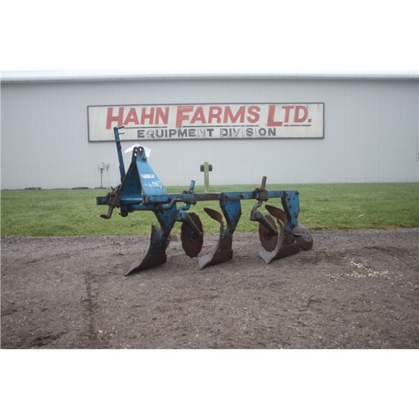 Ford 101, 3pth, 3 furrow plow