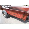 Image 10 : IH 550 single axle manure spreader