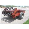 Image 6 : IH 550 single axle manure spreader