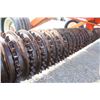 Image 9 : Turnco 12' hydraulic lift sprocket packer