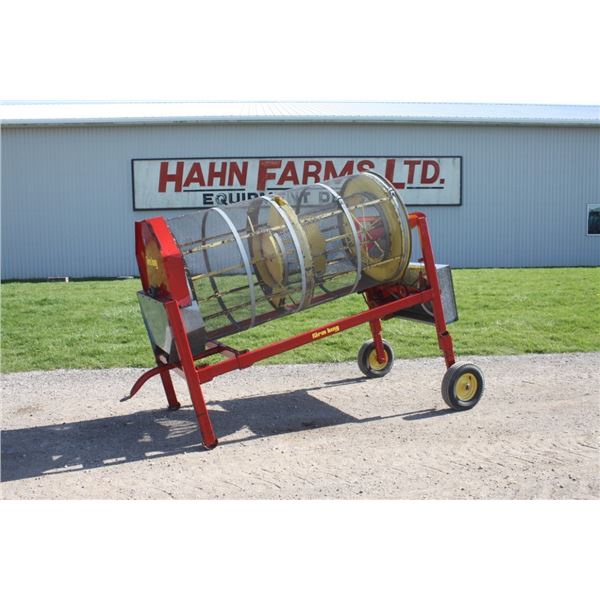 Farm King 360 grain cleaner, electric motor, single phase