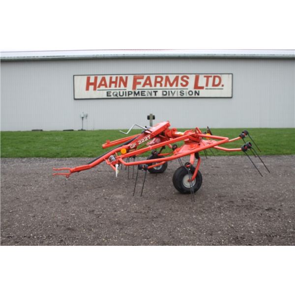 Kuhn GF222T double basket hay tedder, good condition