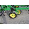 Image 10 : JD 980 22' cultivator, walking tandem, 5 bar spike harrow