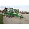 Image 3 : JD 980 22' cultivator, walking tandem, 5 bar spike harrow
