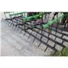 Image 9 : JD 980 22' cultivator, walking tandem, 5 bar spike harrow