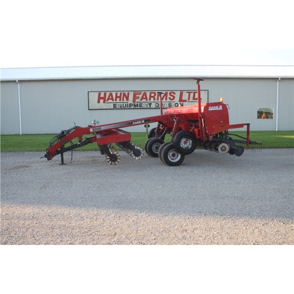 CIH 5400 15' NT drill with 5000 coulter cart, markers, rear harrow