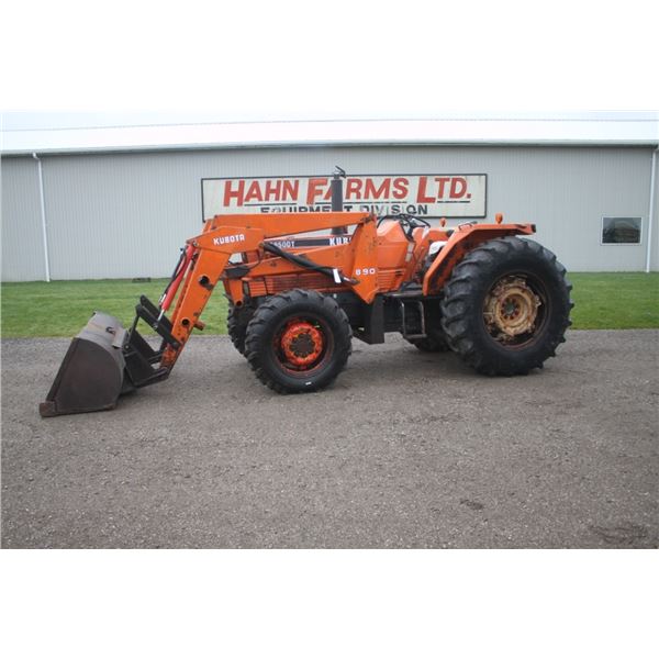 Kubota M8950 DT 4wd tractor, 890 loader, 4369 hours