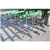 Image 9 : JD 980 27' cultivator, 5 bar spike harrow, late model